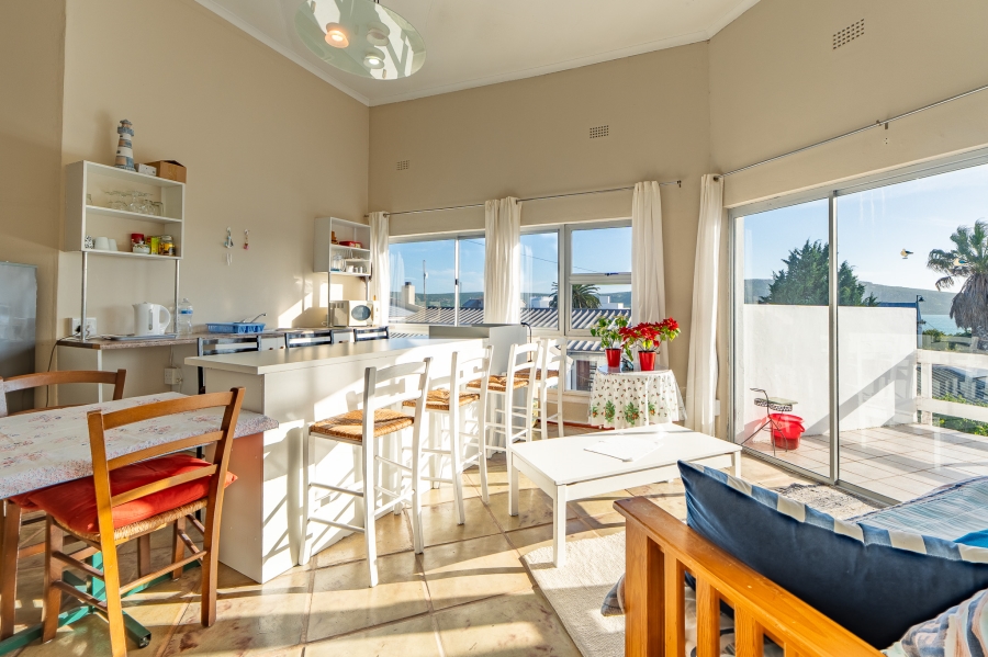 7 Bedroom Property for Sale in Middedorp Western Cape